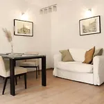 By The River And City Center - Comfortable Rooms
