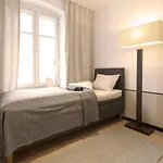 By The River And City Center - Comfortable Rooms