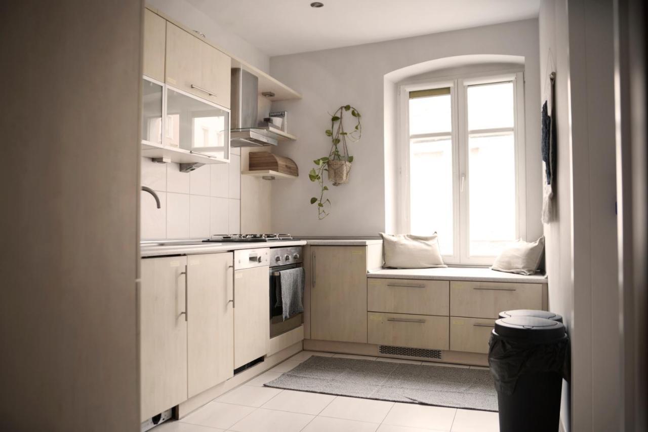 Apartment By The River And Center - Comfortable